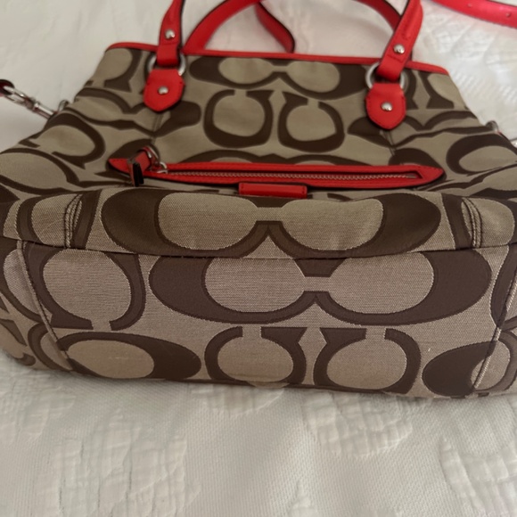 Coach Handbag - Picture 2 of 2